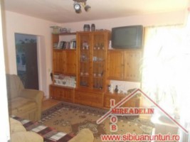 pf-vand-casa-4-camere-loc-copsa-mica-5