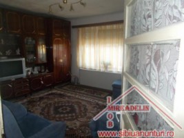 pf-vand-casa-4-camere-loc-copsa-mica-6