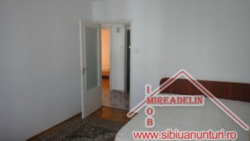 inchiriez-apartament-3-camere-strand-3