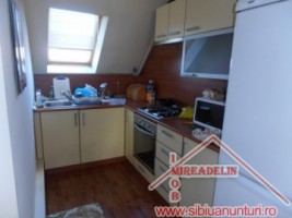 inchiriez-apartament-3-camere-strand-ii-2