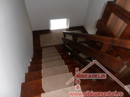 inchiriez-apartament-3-camere-zona-calea-dumbravii-11