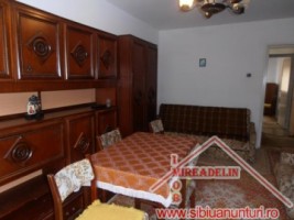 inchiriez-apartament-2-camere-valea-aurie-1