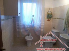 vand-vila-4-camere-pim-calea-cisnadiei-9
