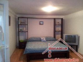 vand-vila-4-camere-pim-calea-cisnadiei-10