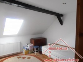 vand-mansarda-4-camere-strada-rahovei-9