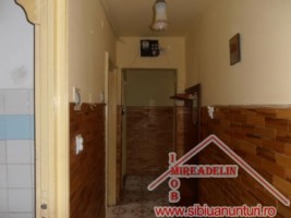 vand-apartament-3-camere-al-streiu-2
