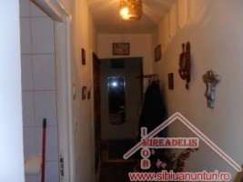 vand-apartament-3-camere-strada-miraslau-4