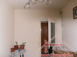 vand-apartament-3-camere-strada-miraslau-5