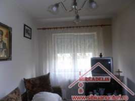 vand-apartament-3-camere-strada-miraslau-6