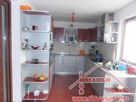 vand-vila-in-duplex-5-camere-s-pem-c-veteranilor-3