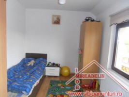 vand-vila-in-duplex-5-camere-s-pem-c-veteranilor-7