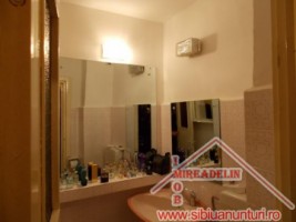 vand-apartament-3-camere-strada-siretului-4