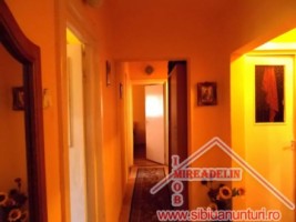vand-apartament-3-camere-strada-siretului-5