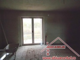 vand-casa-in-constructie-pe-c-cisnadiei-4