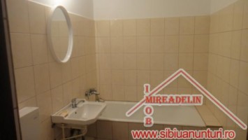 inchiriez-apartament-2-camere-strand-4