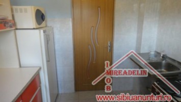 inchiriez-apartament-2-camere-strand-7