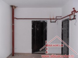 vand-apartament-2-camere-zona-mihai-viteazu-3