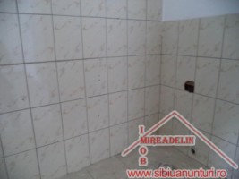 inchiriez-spatiu-comercial-110-mp-cartier-tiglari-5