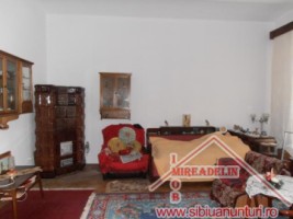 vand-apartament-3-camere-la-casa-ultracentral-1