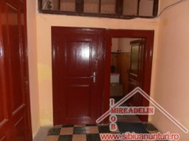vand-apartament-3-camere-la-casa-ultracentral-6