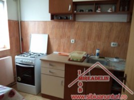 inchiriez-apartament-3-camere-vasile-aaron-2
