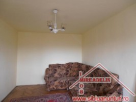 vand-apartament-2-camere-str-semaforului-1