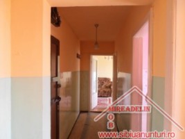 vand-apartament-2-camere-str-semaforului-5