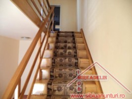 inchiriez-apartament-4-camere-strand-ii-3