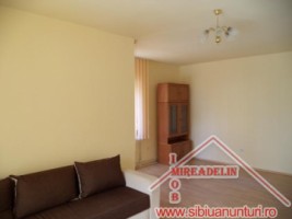 inchiriez-apartament-4-camere-strand-ii-5