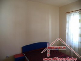 inchiriez-apartament-4-camere-strand-ii-7