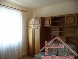 inchiriez-apartament-4-camere-strand-ii-8