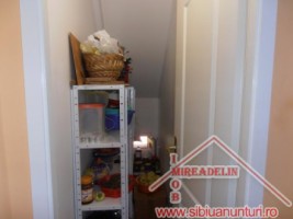 vand-apartament-4-camere-strada-sacel-3