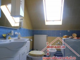 vand-apartament-4-camere-strada-sacel-4