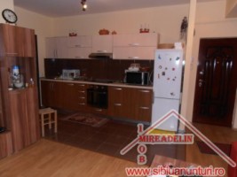 vand-apartament-3-camere-turnisor-1