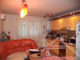 vand-apartament-3-camere-zona-interex