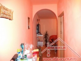 vand-apartament-3-camere-zona-interex-2