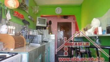 inchiriez-apartament-3-camere-vasile-aaron-3