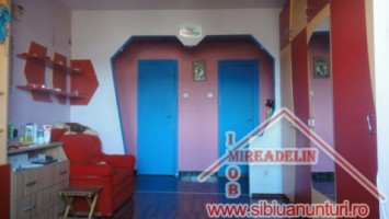 inchiriez-apartament-3-camere-vasile-aaron-6