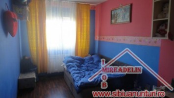 inchiriez-apartament-3-camere-vasile-aaron-7
