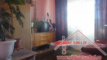 inchiriez-apartament-3-camere-valea-aurie-3