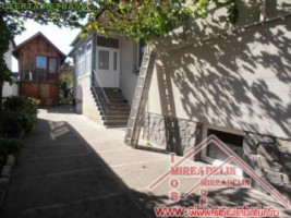 inchiriez-casa-4-camere-dp-singur-in-curte-zona-calea-dumbravii