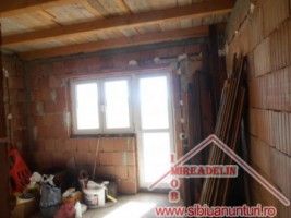 vand-casa-la-rosu-pem-zona-terezian-2