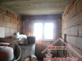 vand-casa-la-rosu-pem-zona-terezian-6