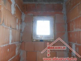 vand-casa-la-rosu-pem-zona-terezian-8