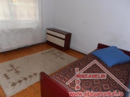 inchiriez-apartament-3-camere-valea-aurie-1