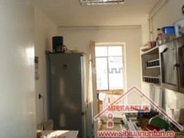 vand-apartament-3-camere-b-dul-mihai-viteazu-5