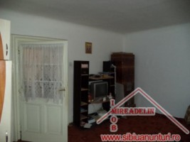 vand-apartament-2-camere-la-casa-ultracentral-1