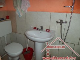 vand-apartament-3-camere-la-casa-gusterita-3