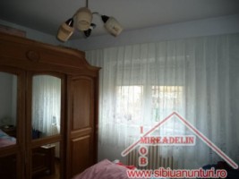 vand-apartament-3-camere-zona-strand-2
