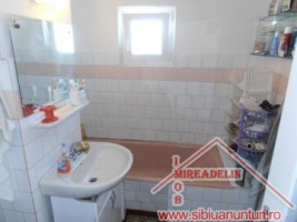 vand-apartament-4-camere-valea-aurie-5